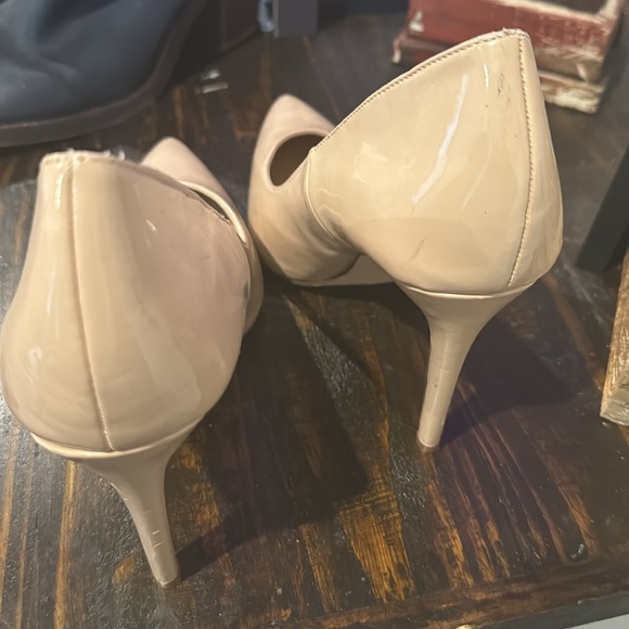 First Love Nude Pump! This shoe is classy and sassy! - Picture 3 of 4